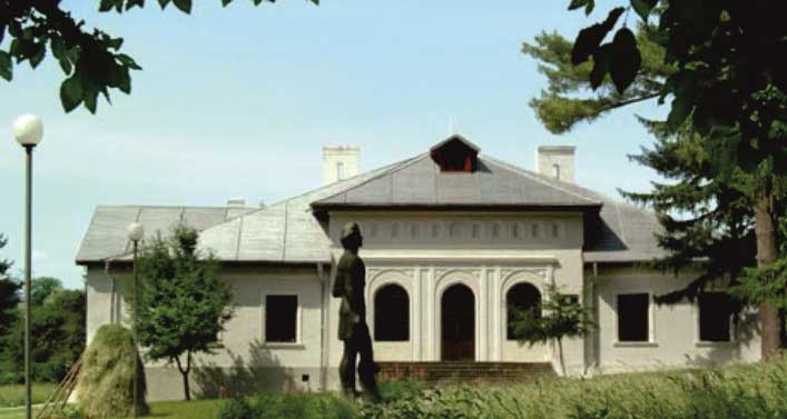 Casa Memoriala Ciprian Porumbescu Program De Vizitare